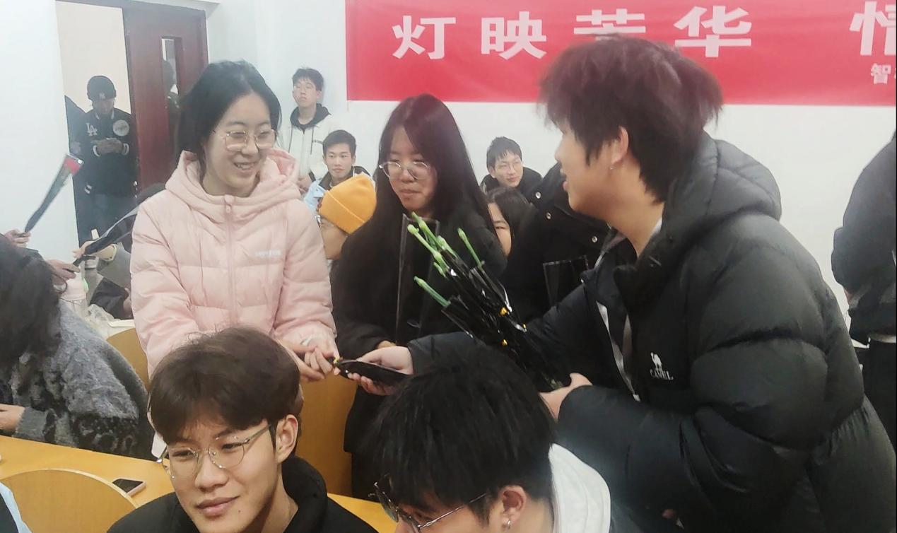 bf6e9c990f58831cb37d5a6156bf0fb9